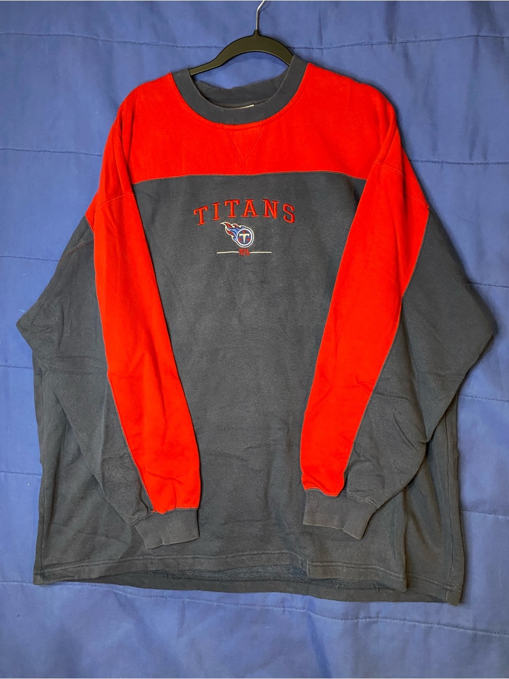 NFL Titans Red and Navy Colorblock Crewneck Sweatshirt
